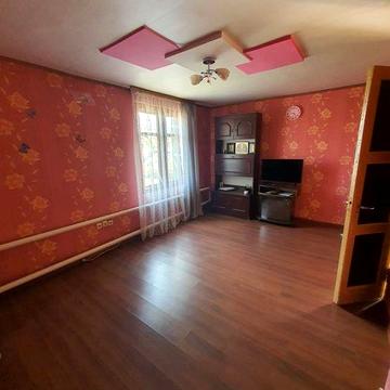 Продаж будинку 103 м² з гаражем та садом