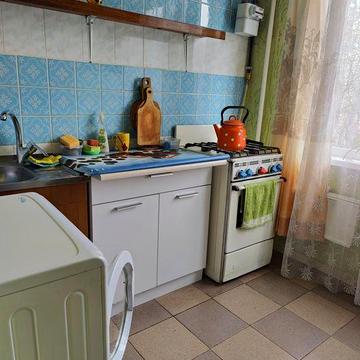 Сдам 2 комнатная квартира Залютино. Рынок.