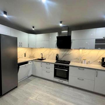 Оренда 3к квартири ж/м Сокіл 2. Вул. Космодромна 1