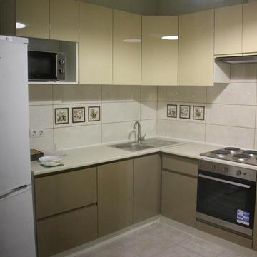 Андрія Аболмасова вул. (Панельна), 7