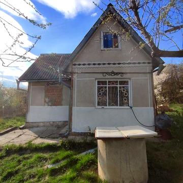 Продам дачу з можливістю добудувати