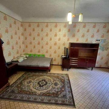 Оренда 1 кімнатної квартири, Центр міста (111-971-022)