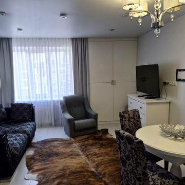 Центр  міста  ! Продаж 3 кімнатної квартири .