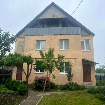 Продам ідеальний  будинок для великої родини  з сонячними панелями