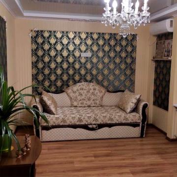 Продам трьохкімнатну  квартиру