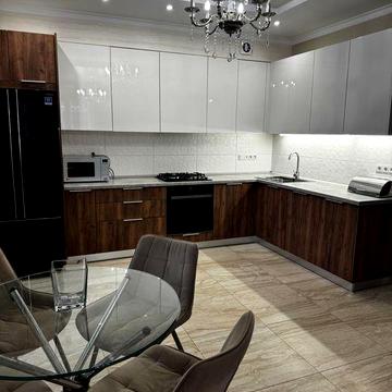 Оренда 2 кімн кв біля Арсену