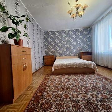 Сдам 2х комнатную квартиру Варненская / парк  Марка Твена 3 этаж