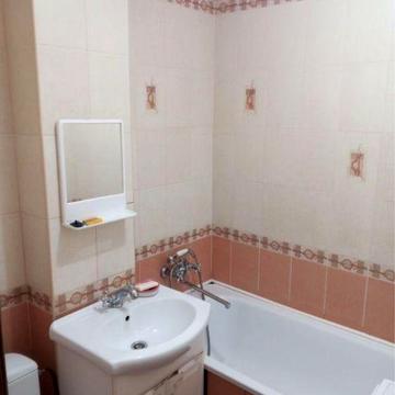 Здам дві кімнати в гуртожитку можливо помісячно