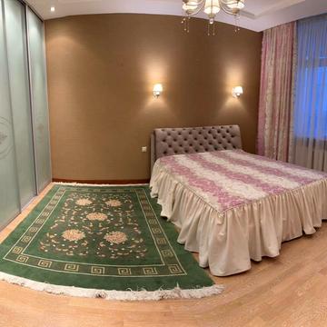 Олександри Екстер вул. (Марини Цвєтаєвої), 3