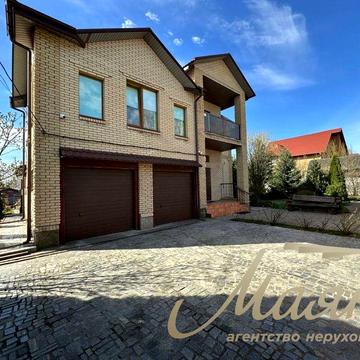 Ціну знижено! Можливий продаж у розстрочку!Чудовий, двоповерховий будинок