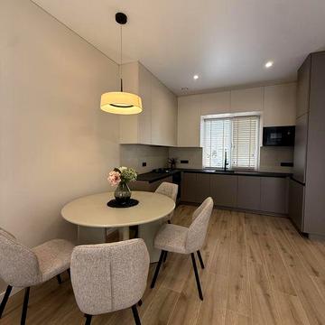 Будинок Петропавлівська Борщагівка з ремонтом та централізованими комунікаціями від забудовника