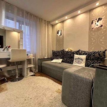 3-кімнатна квартира з газом та великими лоджіями Київський район, спецпроєкт,  цегляний будинок Тихий двір, гарний стан