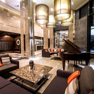 Болсуновська вул. (Сергія Струтинського), 2