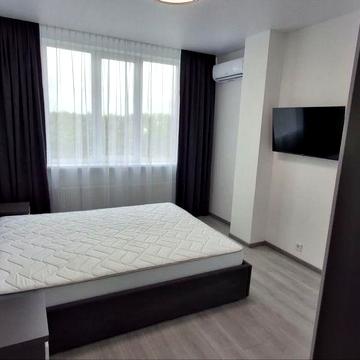 Однокімнатна квартира ( електро )навпроти Центрального Парку