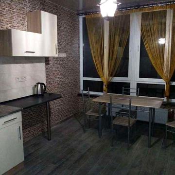 Ст. м. «Деміївська», вул. Ракетна 24. Є генератор