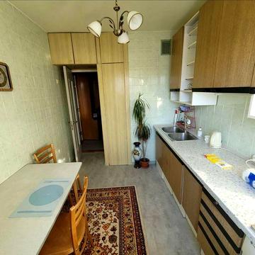 Продаю 1 кім в центрі міста