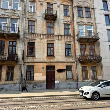 Продаж 1-кімнатної квартири біля Форума