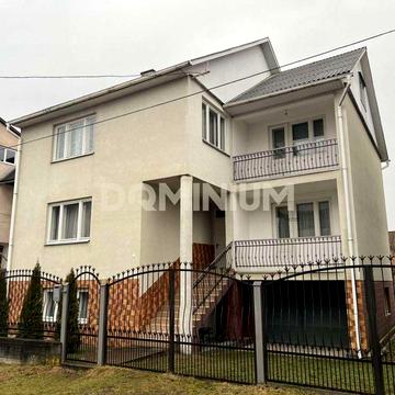 Готовий до життя великий будинок у престижній локації Хуста