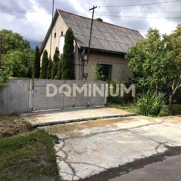 Продається будинок в м. Хуст