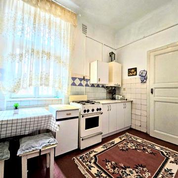 Здається 2-кімнатна квартира в ЦЕНТРІ міста на вул.Б.ХМЕЛЬНИЦЬКОГО