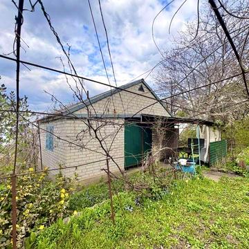 Продаж дачі в живописному місці смт Дніпровське