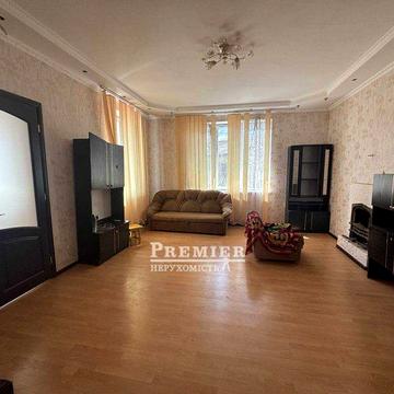 Продам будинок 350 м² з готовим бізнесом у Царському Селі, ділянка 10 соток