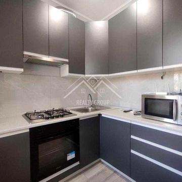 Оренда гарної трьохкімнатної квартири в центрі 95-го кварталу.