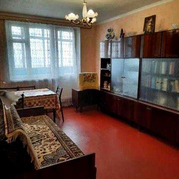 Продам 2к. кв. с раздельными комнатами на Одесской