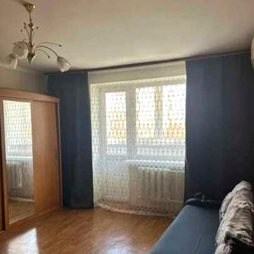 1-кімнатна квартира в цегляному будинку в р-ні 7 гімназії, ж/м Котовського. Газ. 32 000$