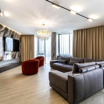 Оренда 2к + кухня студія з виглядом на озеро в ЖК "Парус"