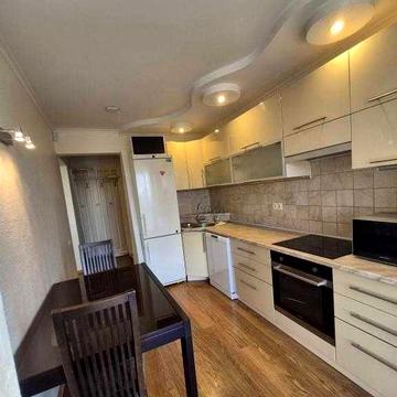 3х. комнатная просторная квартира с видом на Парк, ул. Варненская