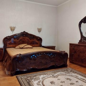 Миколи Лаврухіна вул., 7