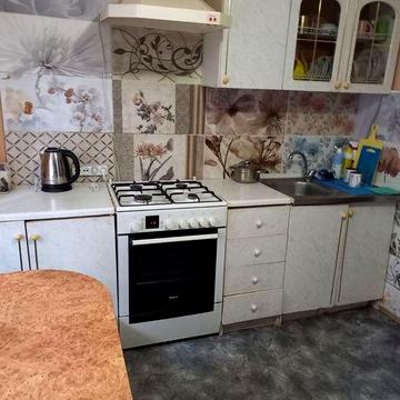 Сдам 2х комн.квартиру на земле в Малиновском Р-не на Апрельской