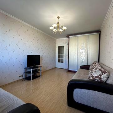 Стадіонна вул., 16/6