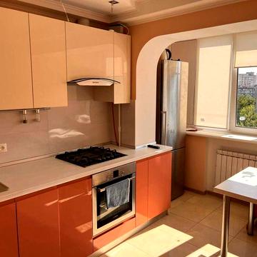 Продам  2кв. недалеко від метро Лівобережна