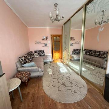 Продам 1к квартиру на Озерній біля Агори