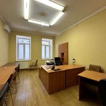 Новосельського вул., 97