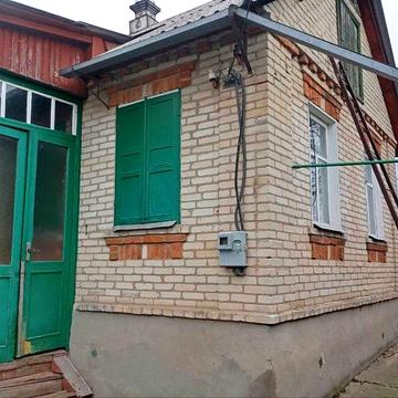 Продам будинок в Дергачах для невеликої родини, цегляний, на високому цоколі