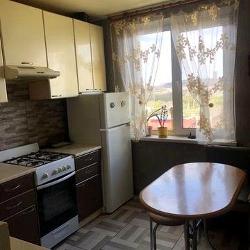 Сдам 3х кімнатну квартиру по Володимира Великого 40