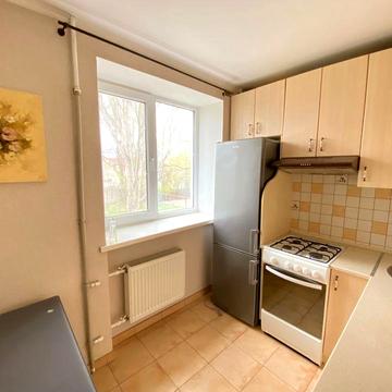 Продаж двокімнатної квартири в мкр.Соляні (л1)