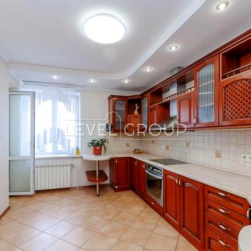 Продається 3-кімнатна квартира, 101 м², Дарницький район
