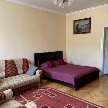 Здається в оренду затишна 1-кімнатна квартира, вул. Федьковича 3