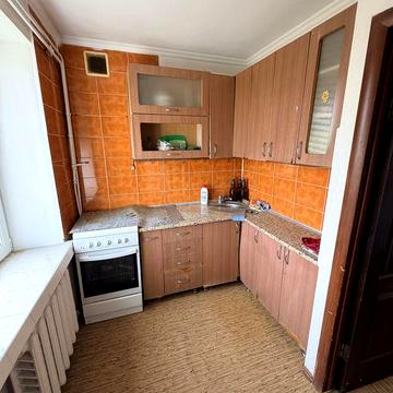 Продаж 1-к квартири Космонавтів / Смазочних