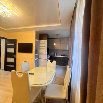 Продаж 3-кімнатноі квартири площею 67 м², 3-й поверх з 9-ти, вул. Нескорених, 26, DS