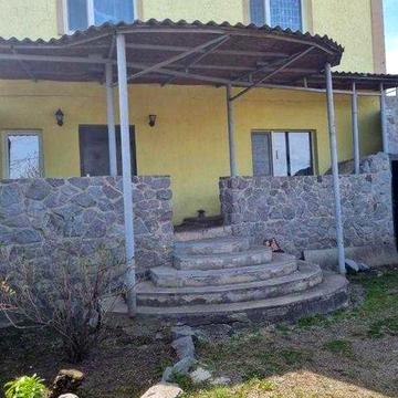 Продам 2х этажный дом на Залютино