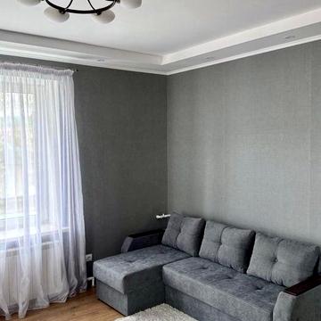 Здається  в аренду однокімнатна в центрі