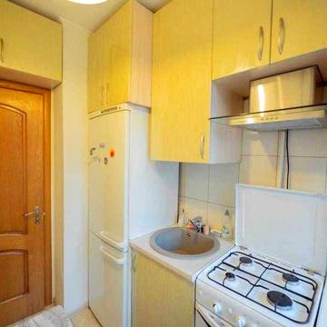 Оренда 1-кім. квартири по вул. Ст. Бандери-Антоновича-бл. Центр