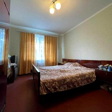 Продам большую 2-к квартиру ул.Д.Самойловича/Бехтерева/Кап.Гараж на 2 авто!