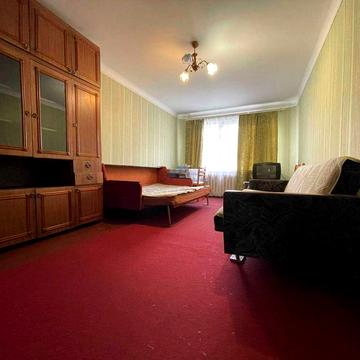 Продам большую 2-к квартиру ул.Д.Самойловича/Бехтерева/Кап.Гараж на 2 авто!