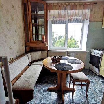 Науки проспект  4